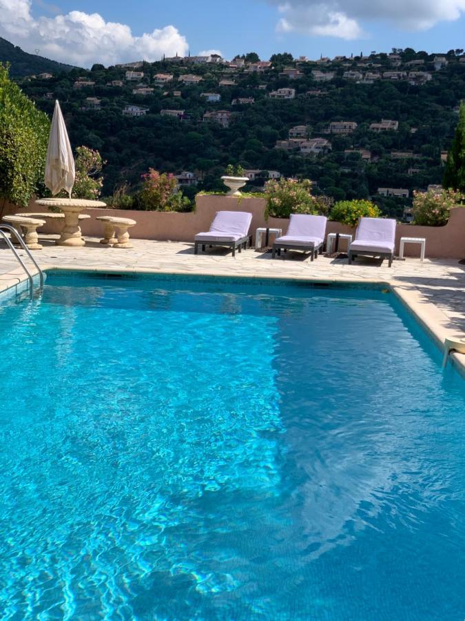 Rez-De Villa Piscine Cavalaire-sur-Mer Eksteriør billede